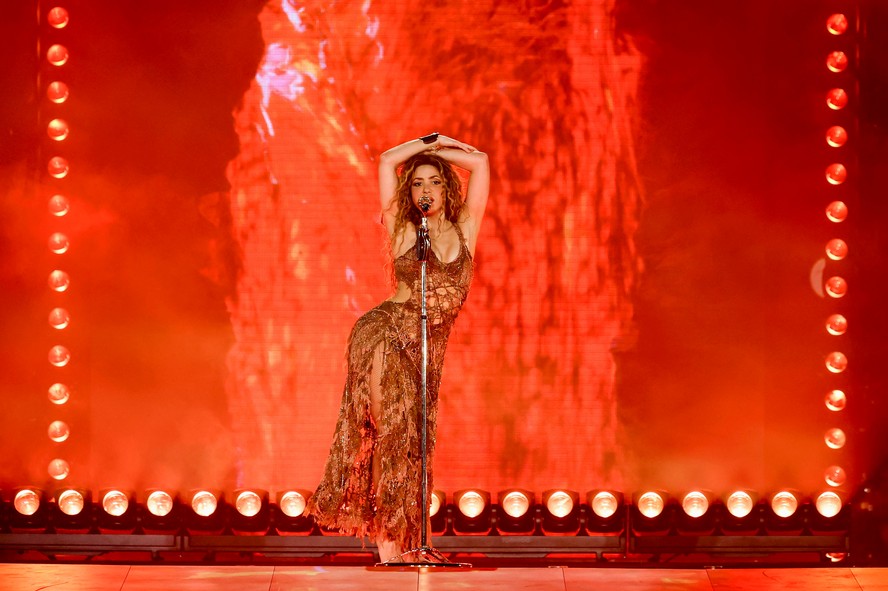 Shakira cancela show em Lima após ser hospitalizada com dores abdominais