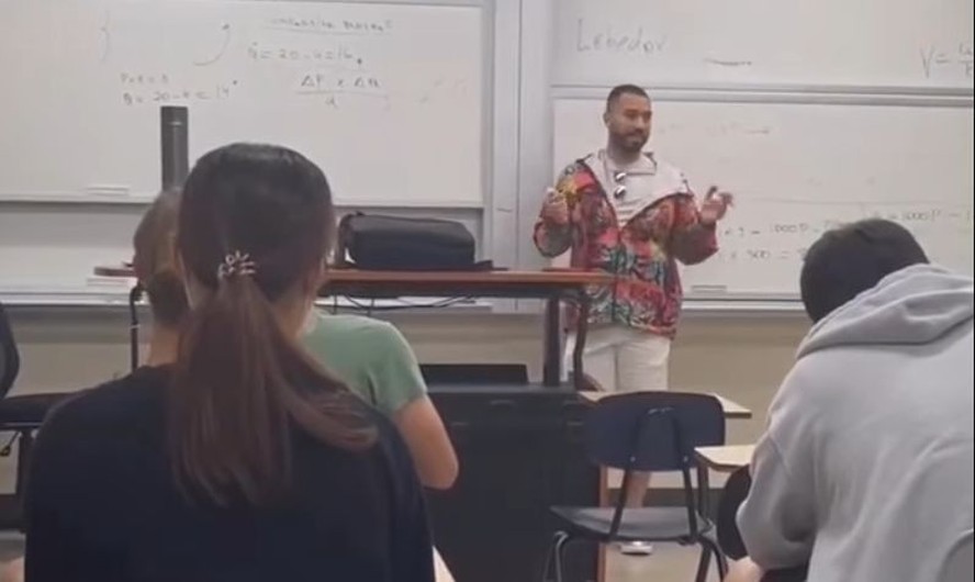 Gil do Vigor ministrando aula na Universidade da Califórnia