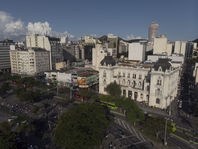 Mentiras de George Santos vieram à tona em estudo de vulnerabilidade feito  por republicanos