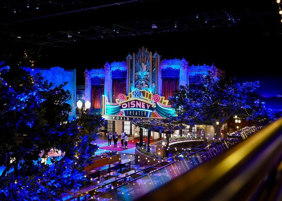 Homem preso por tentar se casar com menina de 9 anos na Disney Paris ...