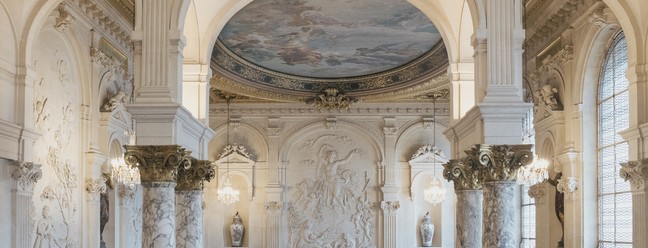 O belíssimo interior da Sala de Consultas de Gravuras e Desenhos do Museu do Louvre, em Paris — Foto: Dmitry Kostyukov/The New York Times