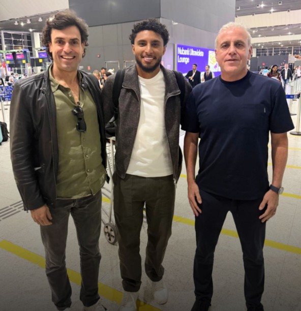 Ederson embarca rumo aos EUA para se apresentar a seleção br