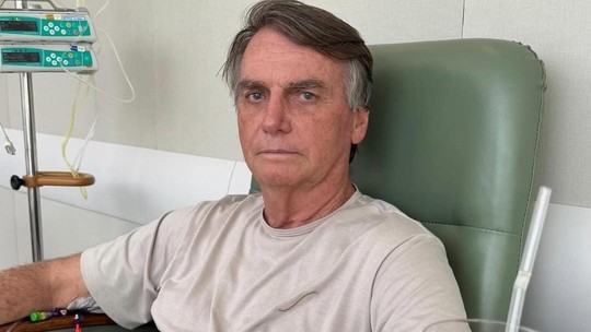 Sensacionalista - Xandão bloqueia redes de Bolsonaro: “Estimular golpe tudo bem, mas foto de barriga aberta é demais”
