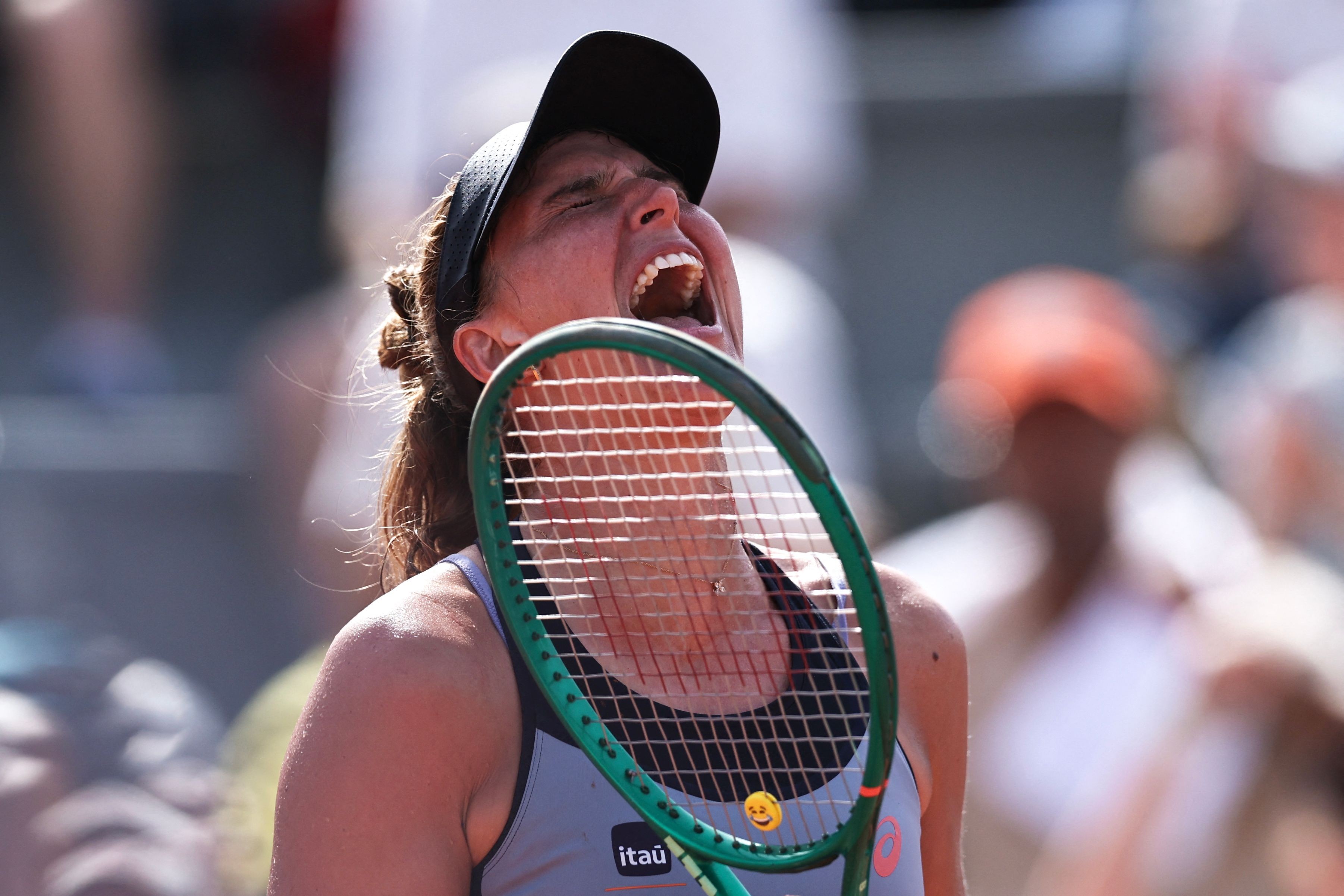 Bia Haddad perde de virada para britânica e é eliminada na primeira rodada de Roland Garros