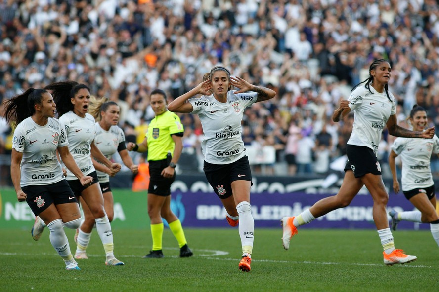 Futebol Feminino no Brasil: Corinthians domina 2023 com quatro títulos;  veja lista com todas as campeãs
