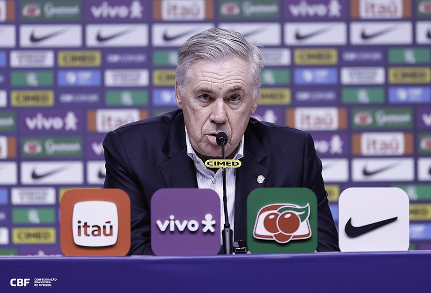O t&eacute;cnico da sele&ccedil;&atilde;o brasileira Carlo Ancelotti durante a convoca&ccedil;&atilde;o para os amistosos contra Senegal e Tun&iacute;sia