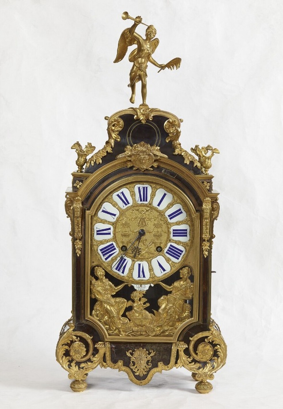 Relógio de Balthazar Martinot exposto no Palácio de Versalhes, em Paris — Foto: Divulgação/Palácio de Versalhes