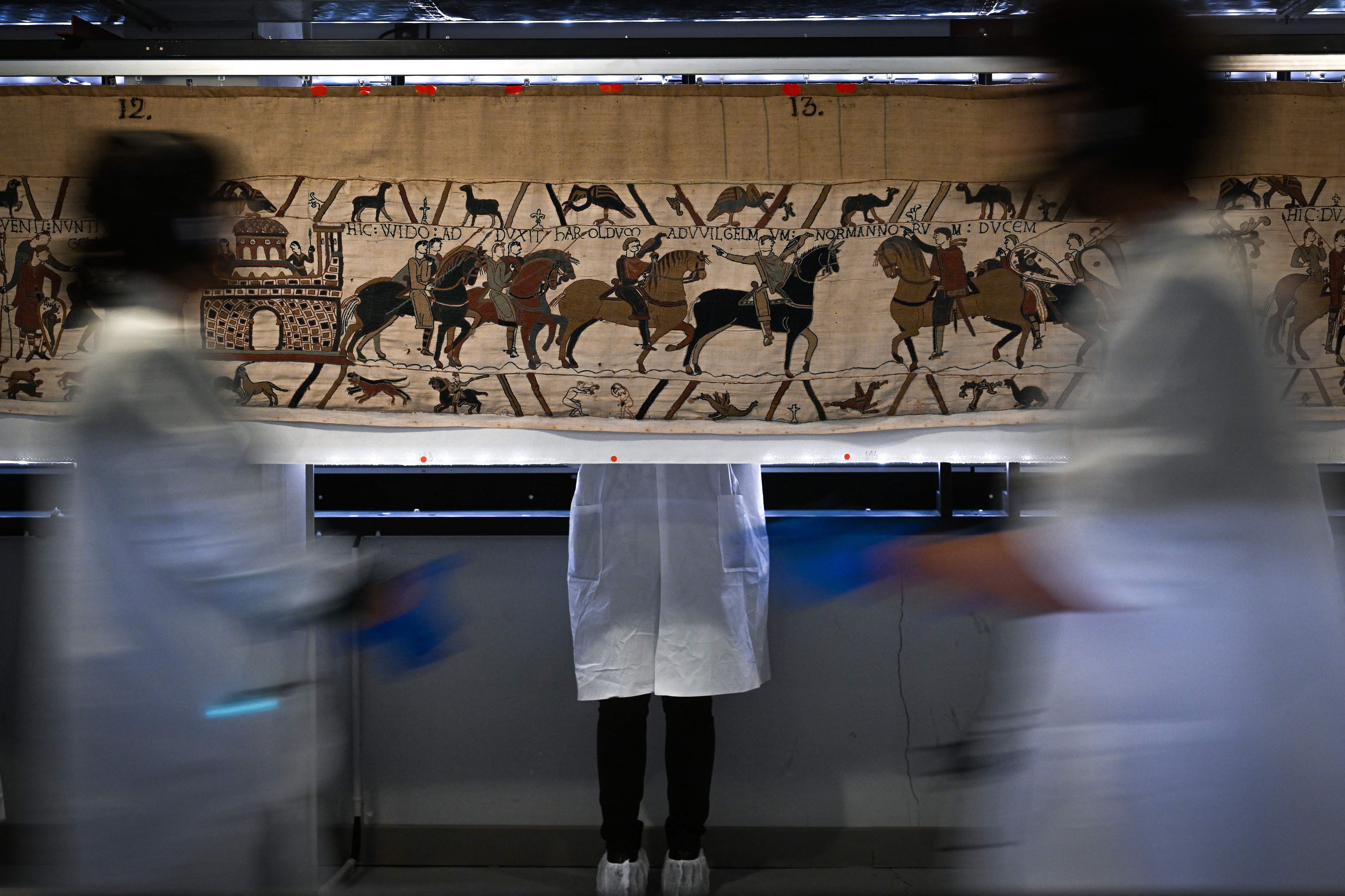 Tapeçaria de Bayeux é exibida no Reino Unido pela primeira vez em quase mil anos; conheça a história da obra - Foto