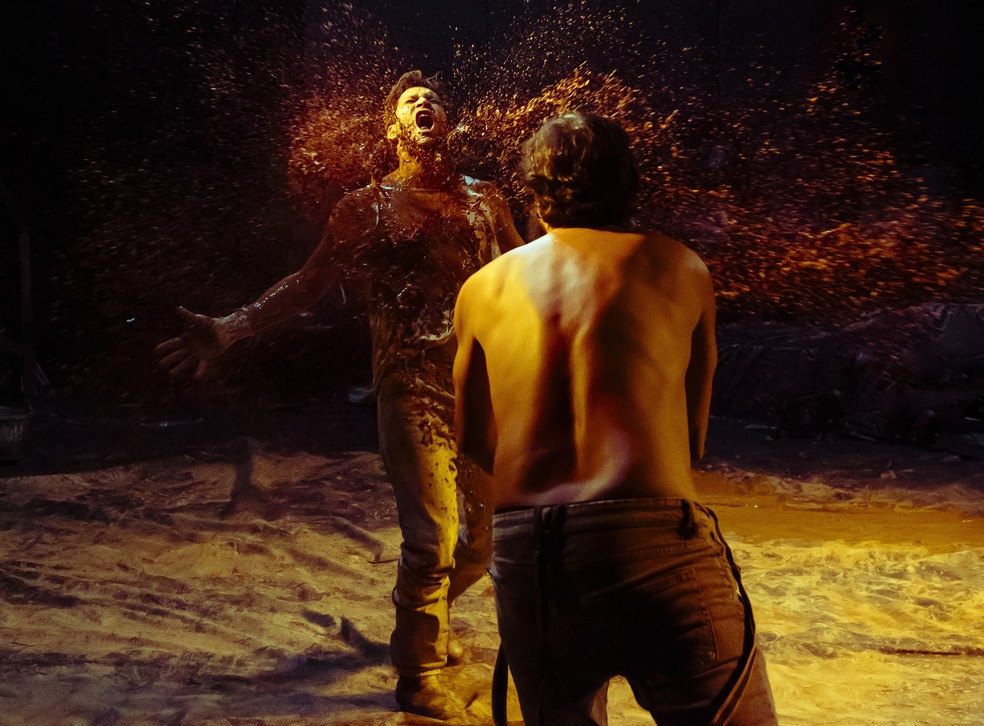 De volta: Peça'Tom na fazenda' — Foto: Leo Martins