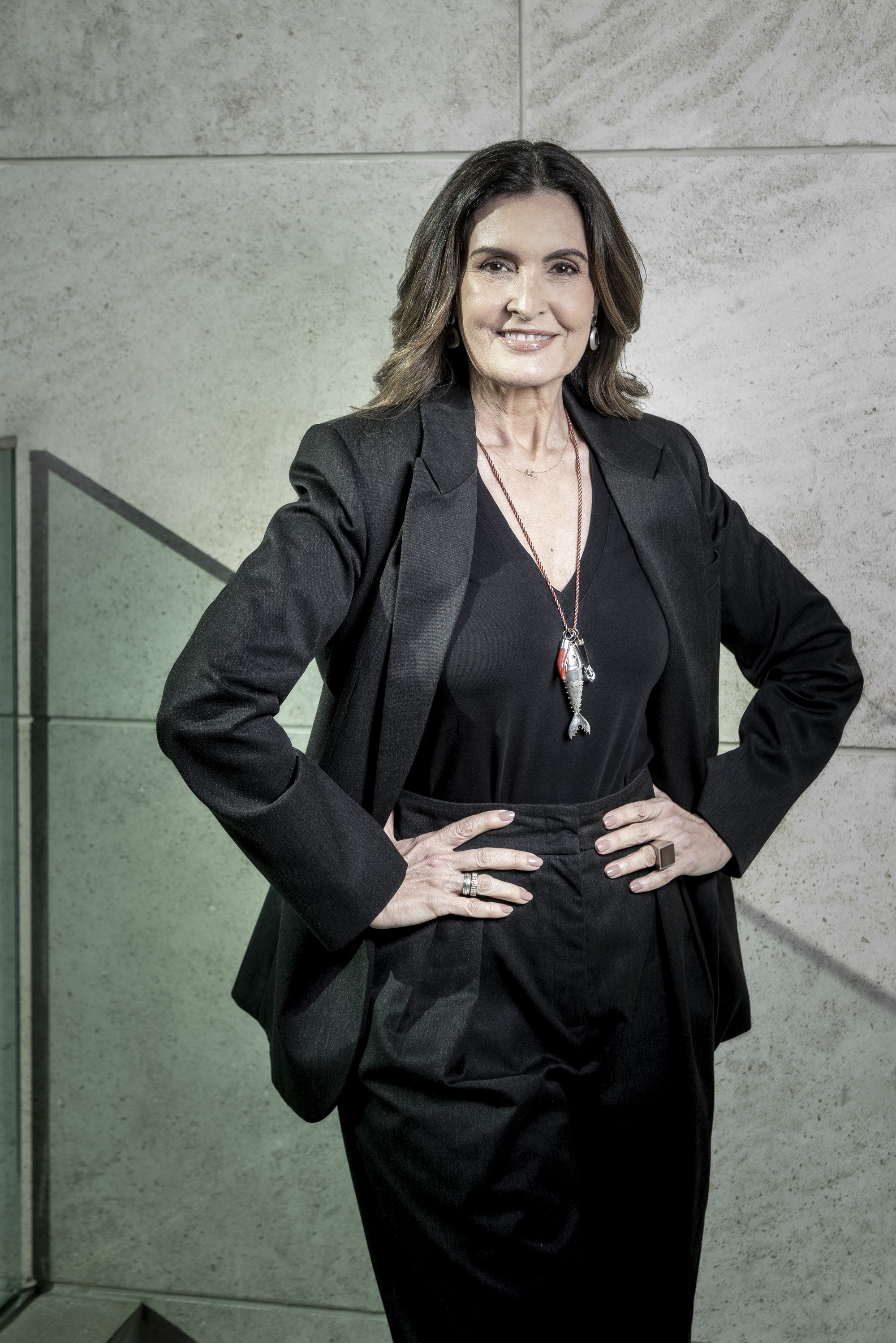 Fátima Bernardes revela truque para não chorar na bancada do JN, mania de controle e assume fama de certinha: 