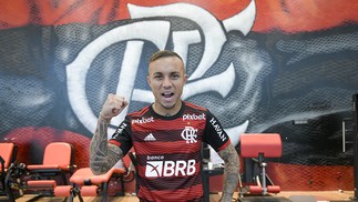 Everton Cebolinha custou 16 milhões de euros (R$90 milhões) aos cofres do Flamengo, que tem contrato com o ex-jogador do Benfica até 2026 — Foto: Alexandre Vidal/Flamengo