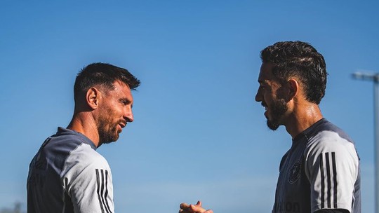 Ex-Santos e Fortaleza revela como é a convivência com Messi no Inter de Miami: 'Humilde e não reclama'