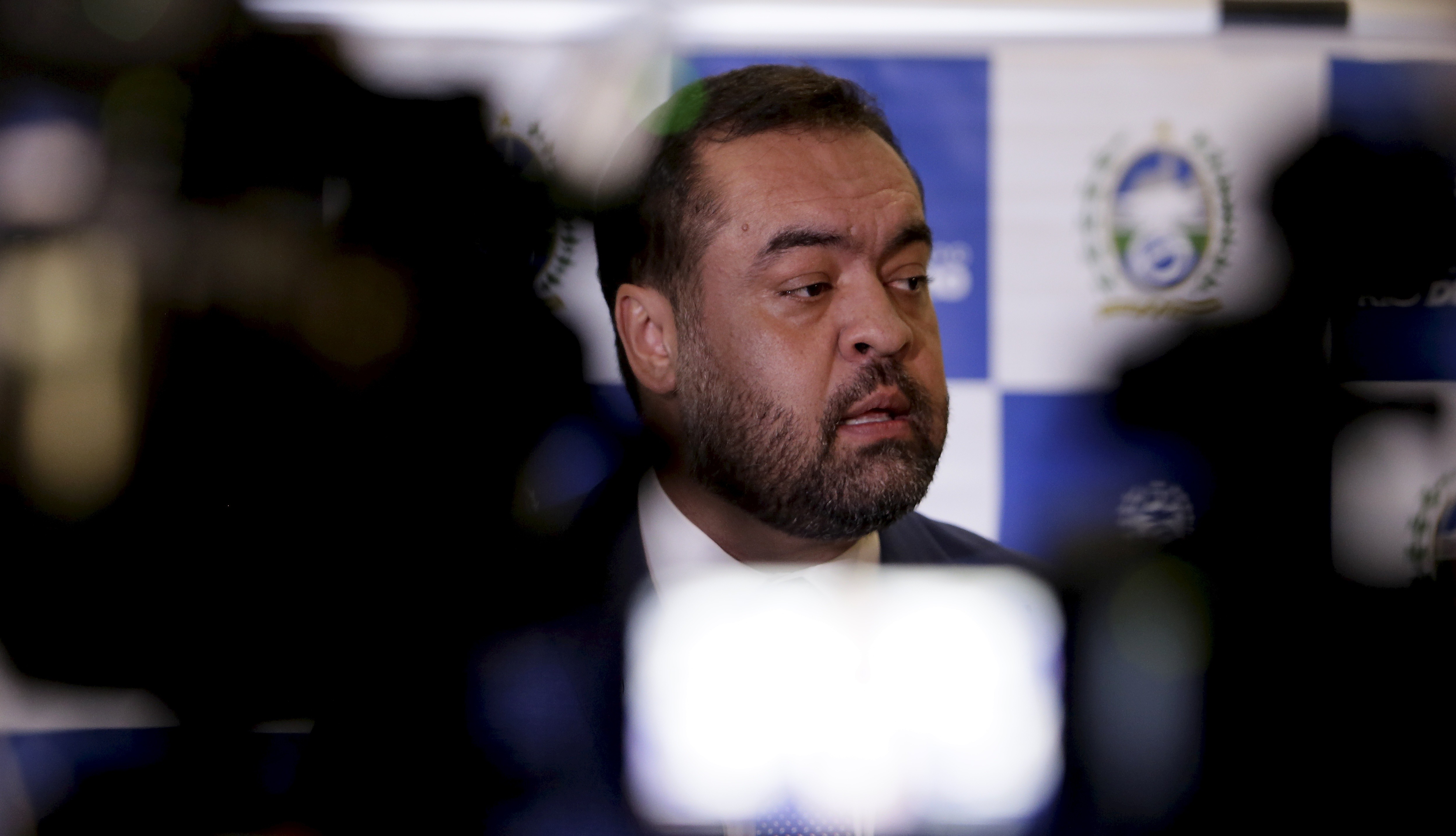 Último ato de Castro no governo permitiu a aliados influenciar na sucessão da Alerj