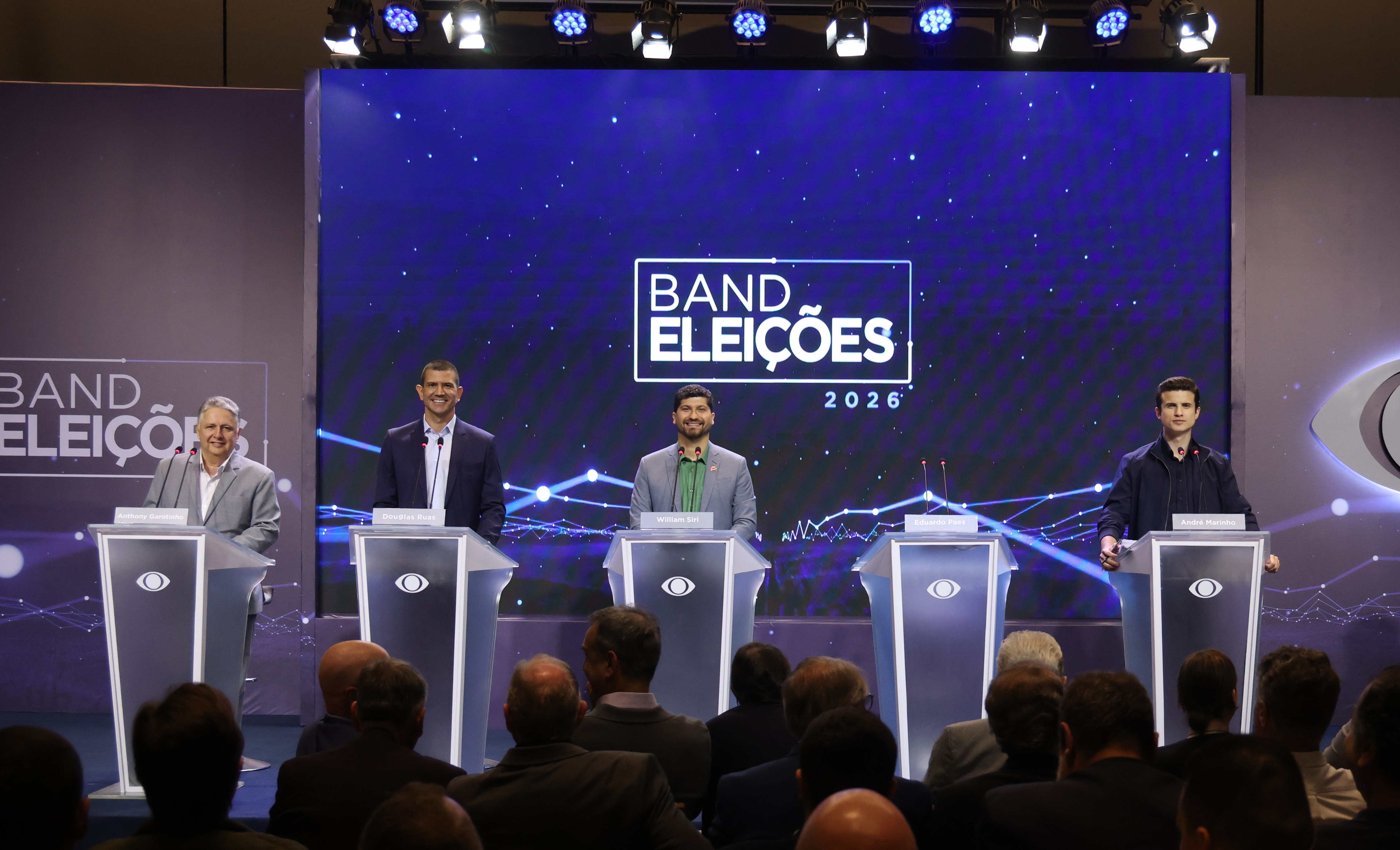 De ataques a Castro a ligações com o crime: veja, em 6 pontos, o que aconteceu no primeiro debate ao governo do Rio