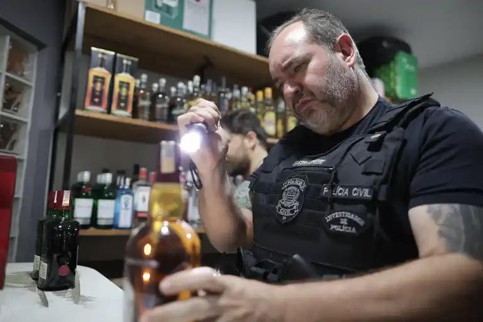 Fiscalizações são realizadas na capital após casos de intoxicação por metanol — Foto: Divulgação/Governo de SP