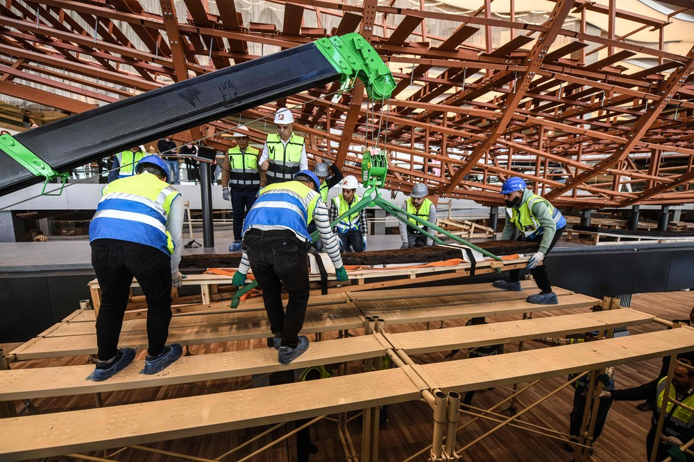 Egito restaurará barca solar do rei Queóps, 'maior e mais antigo ...