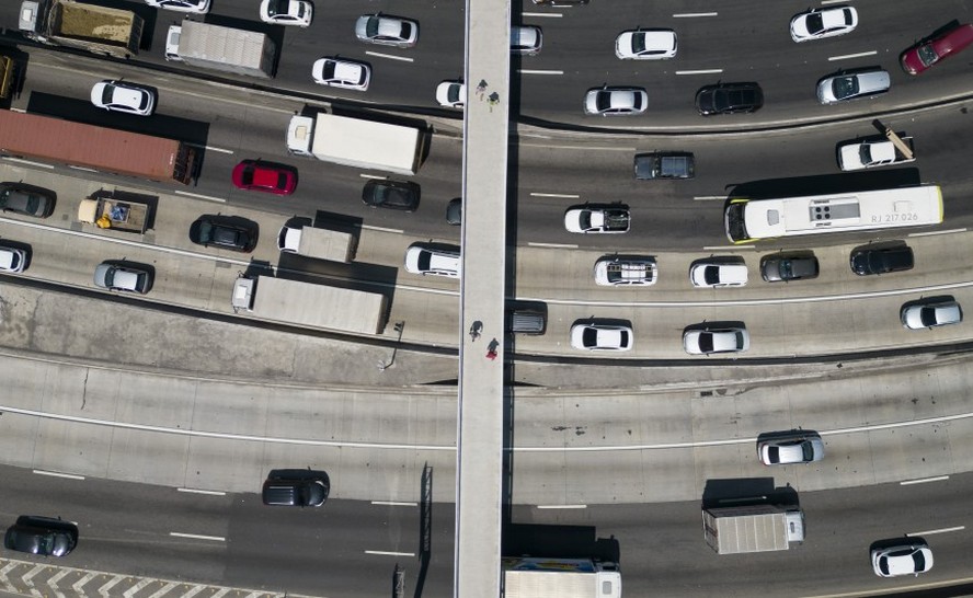 Quando vence o IPVA de 2025 no RJ? Confira calendário completo e passo