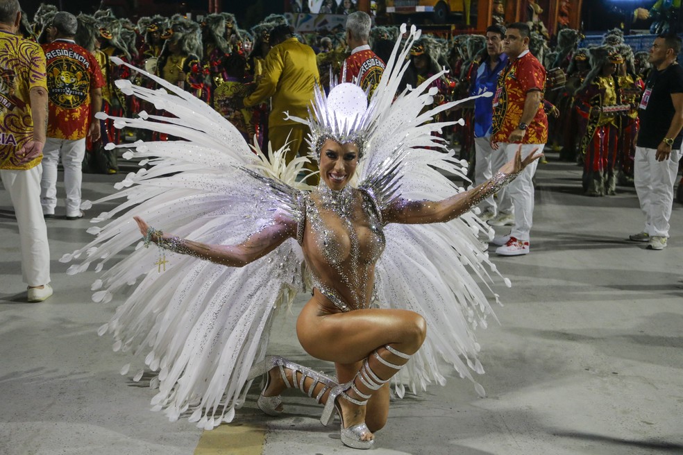 Carnaval 2024 veja fotos das rainhas de bateria e das musas da