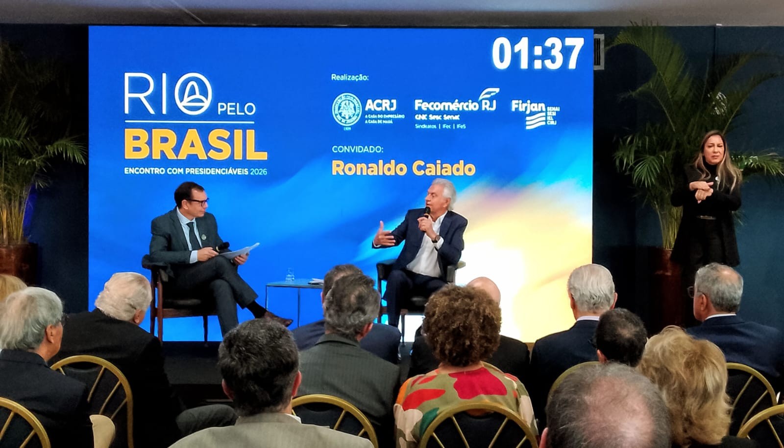 Caiado promete 40 presídios e põe educação como prioridade em encontro com empresários - QTU Questões do Universo