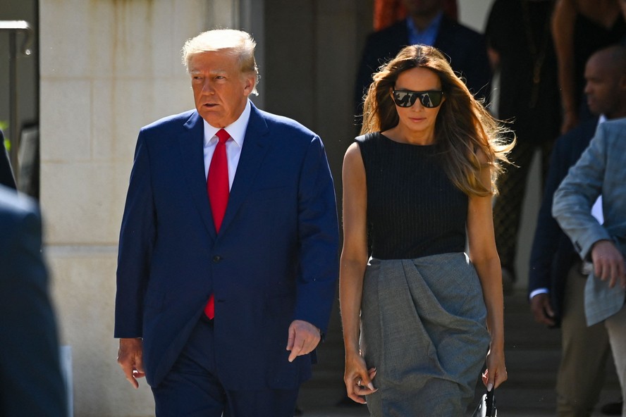 Ex-primeira dama Melania Trump quebra silêncio e rebate 'suposições' após  acusações contra o marido