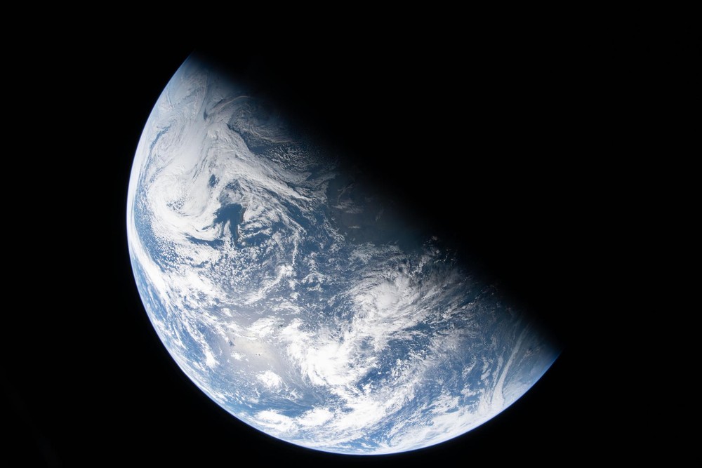 'Olá, mundo': Nasa divulga primeiras imagens feitas pelos astronautas ...