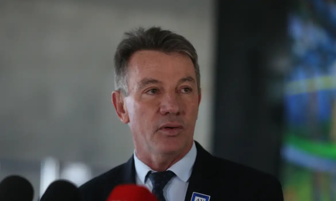 Processo de cassação do governador de RR, que renuncia hoje, está ...