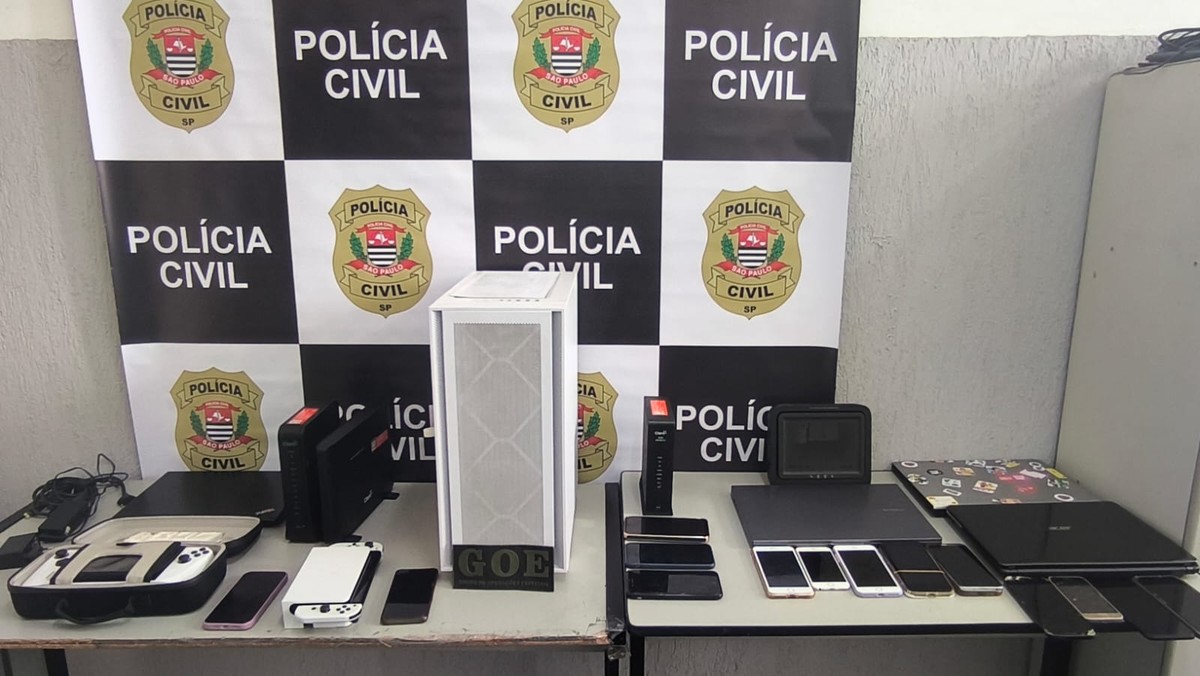 Plano de atentado em show de Lady Gaga: polícia de SP apreende computador, celular e videogame em casa de adolescente