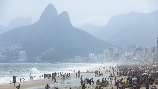 Rio tem mais um dia de calor intenso e sensação térmica chega a 47,5ºC; veja fotos 