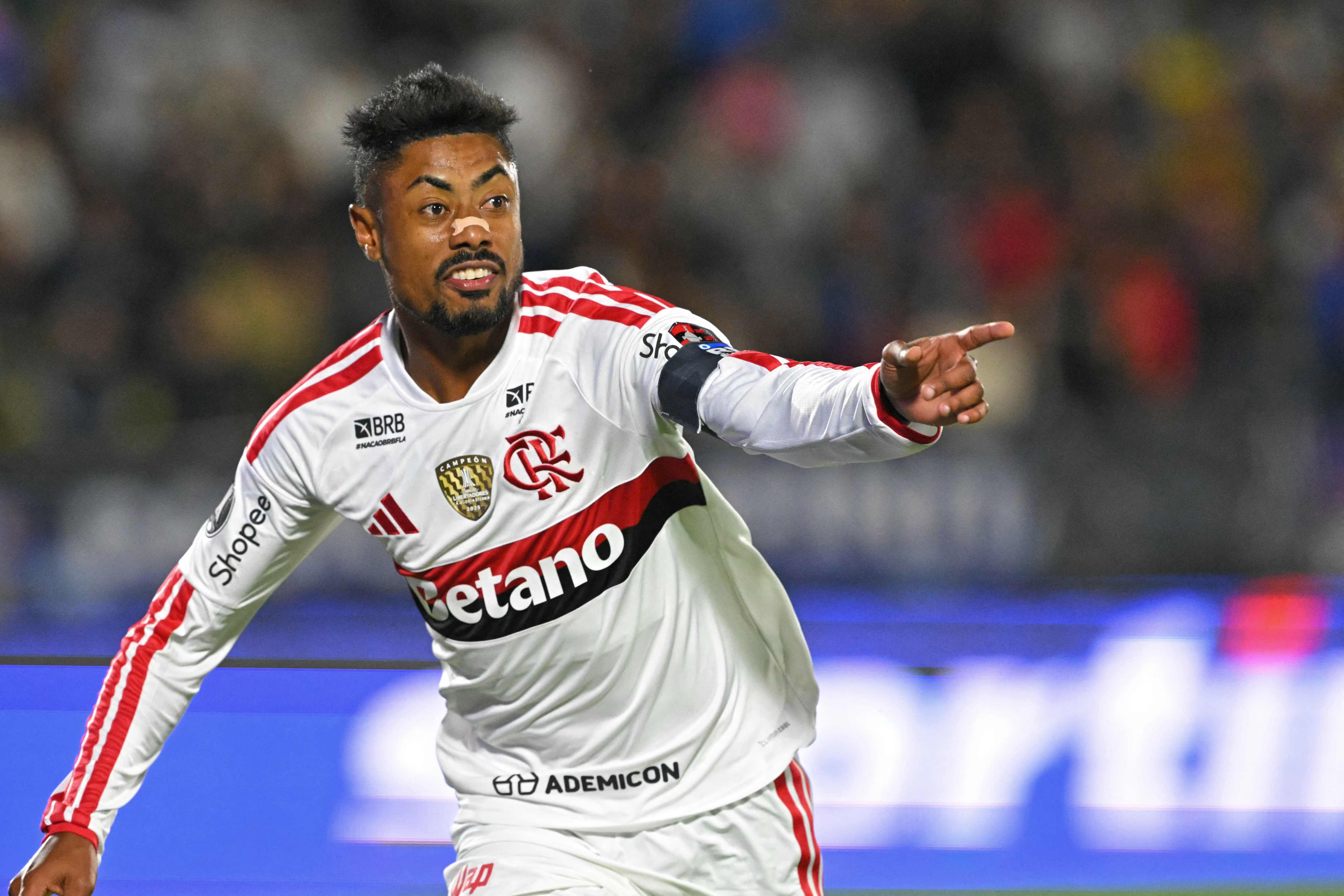 Com Bruno Henrique e Royal, Flamengo define escalação para enfrentar Estudiantes