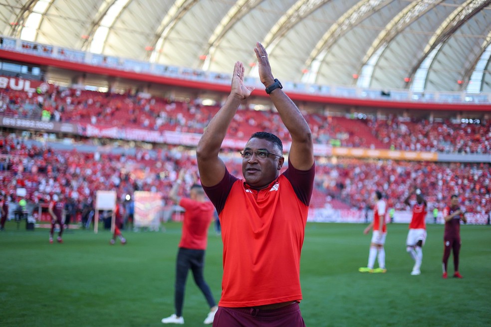 O técnico Roger Machado, que comanda o Internacional — Foto: Ricardo Duarte