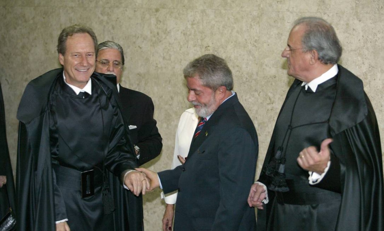 Enrique Ricardo Lewandowski foi a primeira indicação do ex-presidente Lula ao Supremo, em 2006  — Foto: Gustavo Miranda / Agência O Globo