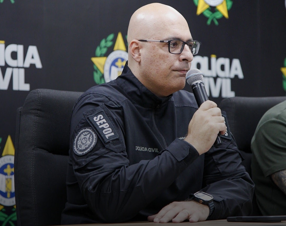 Jogo Pol&iacute;tico: a carta Felipe Curi que Fl&aacute;vio Bolsonaro guarda como coringa depois que Castro renunciar