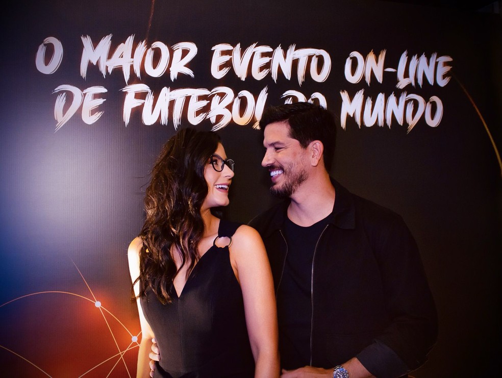 Izabel Barbosa e Getúlio Vargas, o casal idealizou o evento Rio Futsummit — Foto: Divulgação/Rio Futsummit