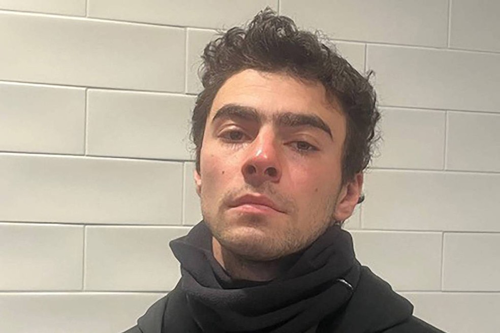 Luigi Mangione, 26, acusado de matar a tiros o CEO de uma das maiores seguradoras de saúde americanas — Foto: Pennsylvania State Police/via Reuters