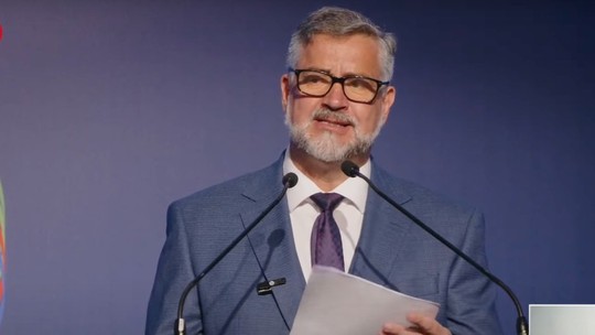 Oposição quer convocar Paulo Pimenta no Senado por licitação de R$ 200 milhões 
