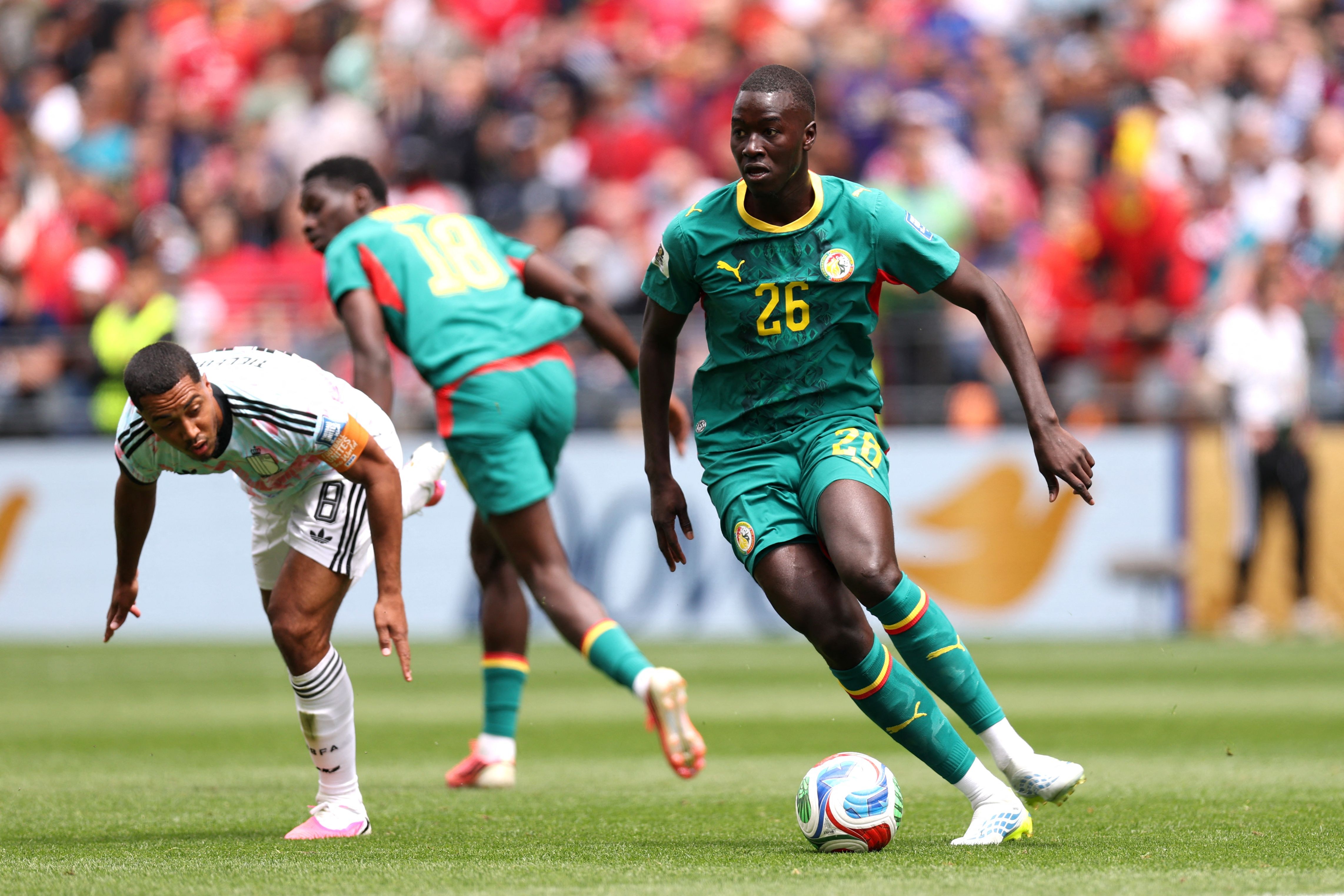 Após eliminação do Senegal, meia Pape Gueye anuncia que se afastará da seleção ‘enquanto esta for a comissão técnica’