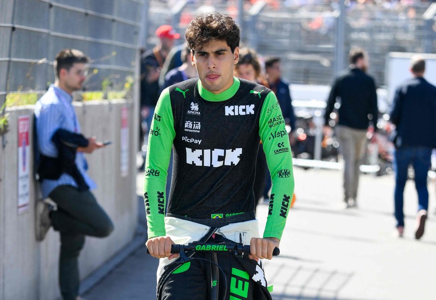 Bortoleto larga em sétimo em Monza e é elogiado por lenda da