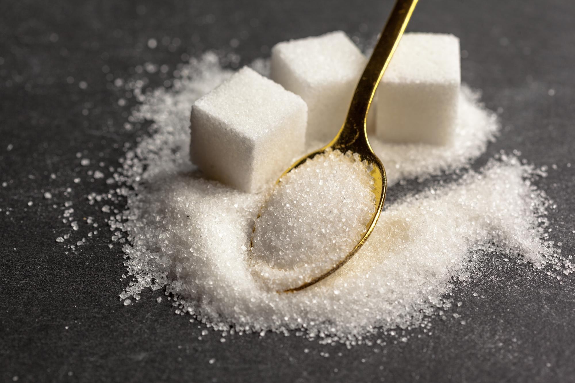 Sabe o que são os 'açúcares totais' na tabela nutricional e como eles impactam sua saúde? Especialista responde
