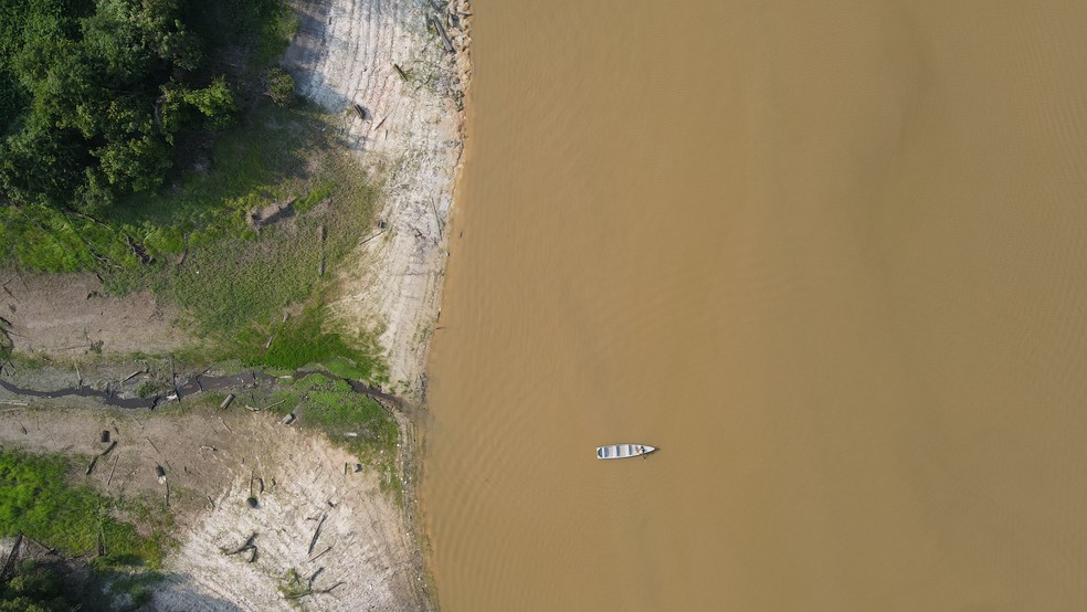 Período da seca, em outubro de 2024, no Rio Castanho, no município de Careiro, no Amazonas — Foto: Guilherme Horta/FGVces