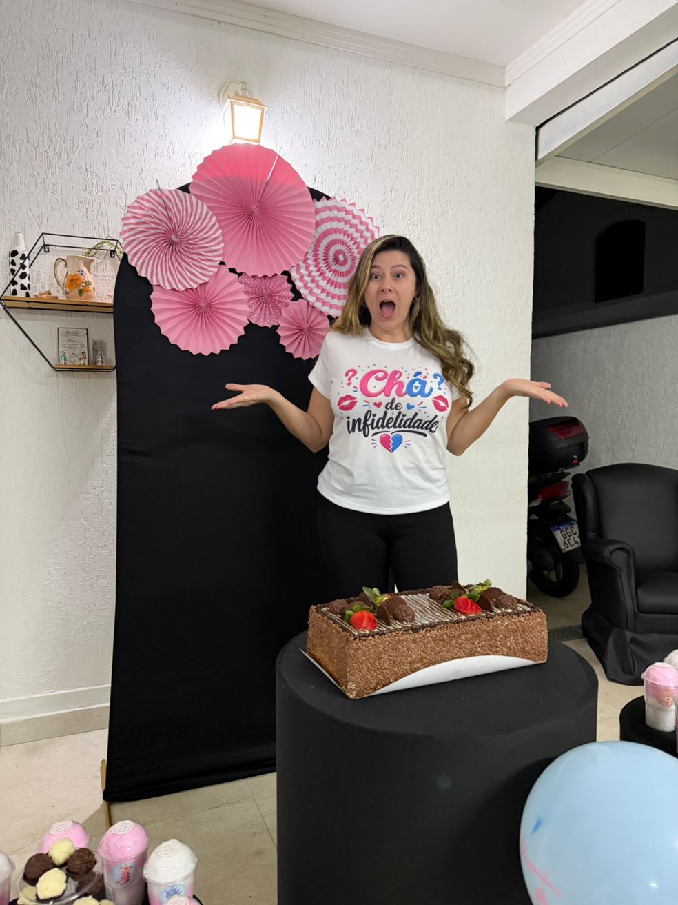 Chá revelação da traição: influenciadora expõe infidelidade de forma inusitada — Foto: Divulgação | CO - Assessoria