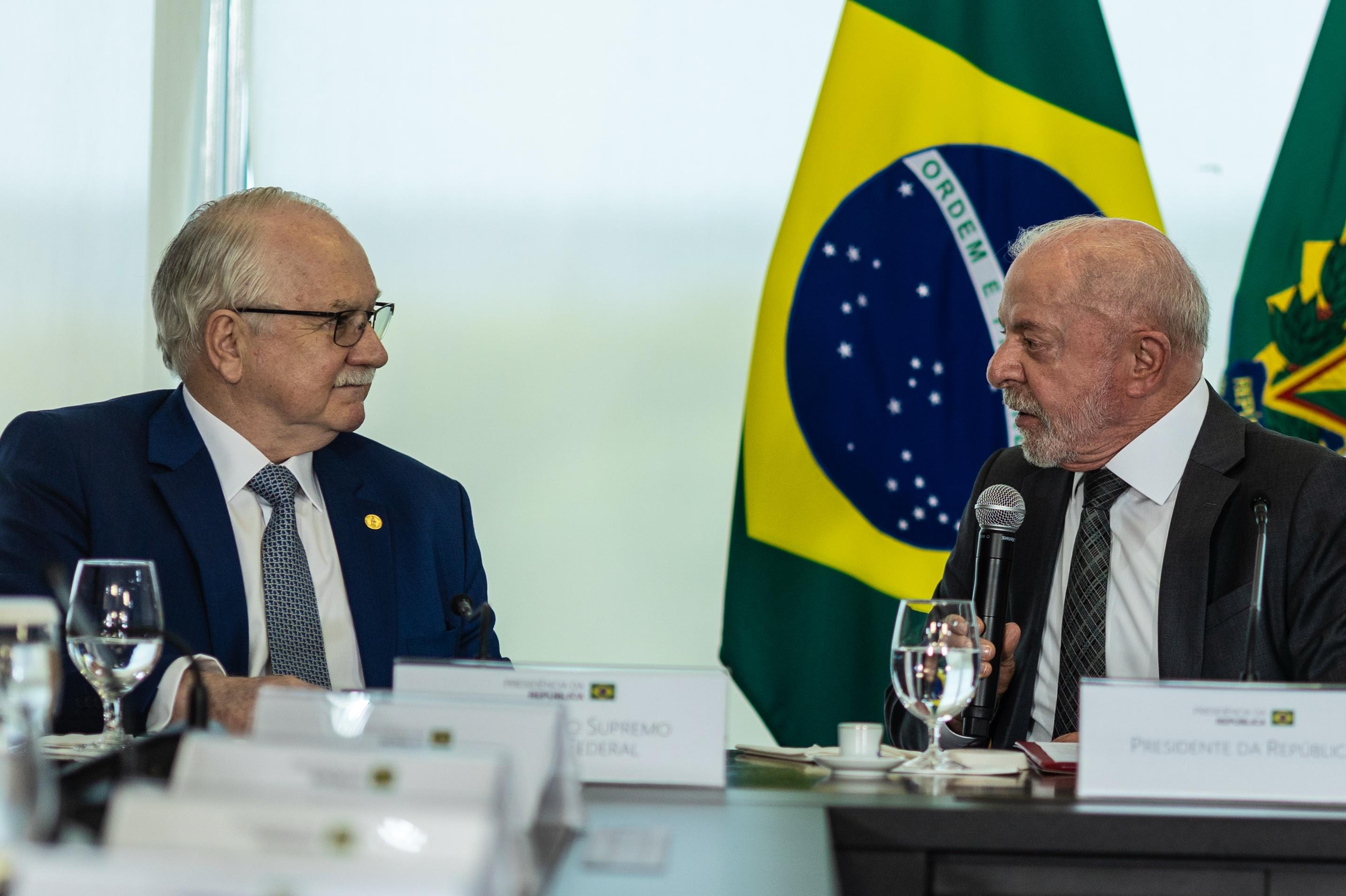 Inquérito das fake news, 'resposta rigorosa' e reforma do Judiciário: os recados de Lula e Fachin sobre a crise no STF - Foto
