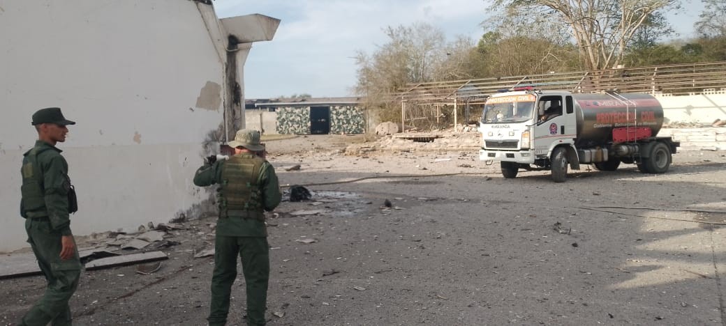 Fotos mostram destruição na base militar de La Carlota e no Forte Tiuna, em Caracas, após ataques dos EUA em 3 de janeiro — Foto: Reprodução