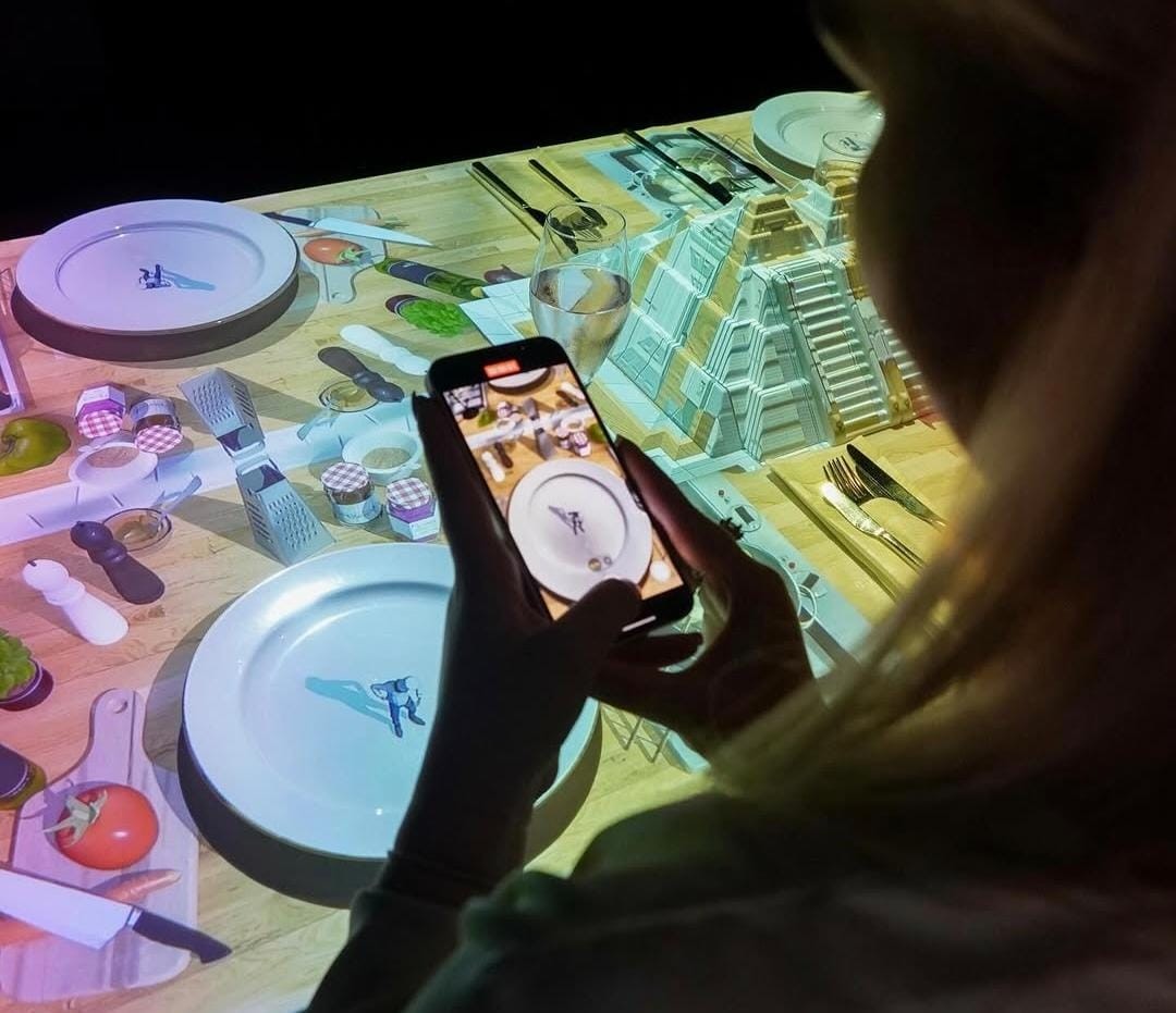Chef de 6 centímetros de altura:  projeto que une gastronomia e  projeções em 3D estreia no Rio; vídeo