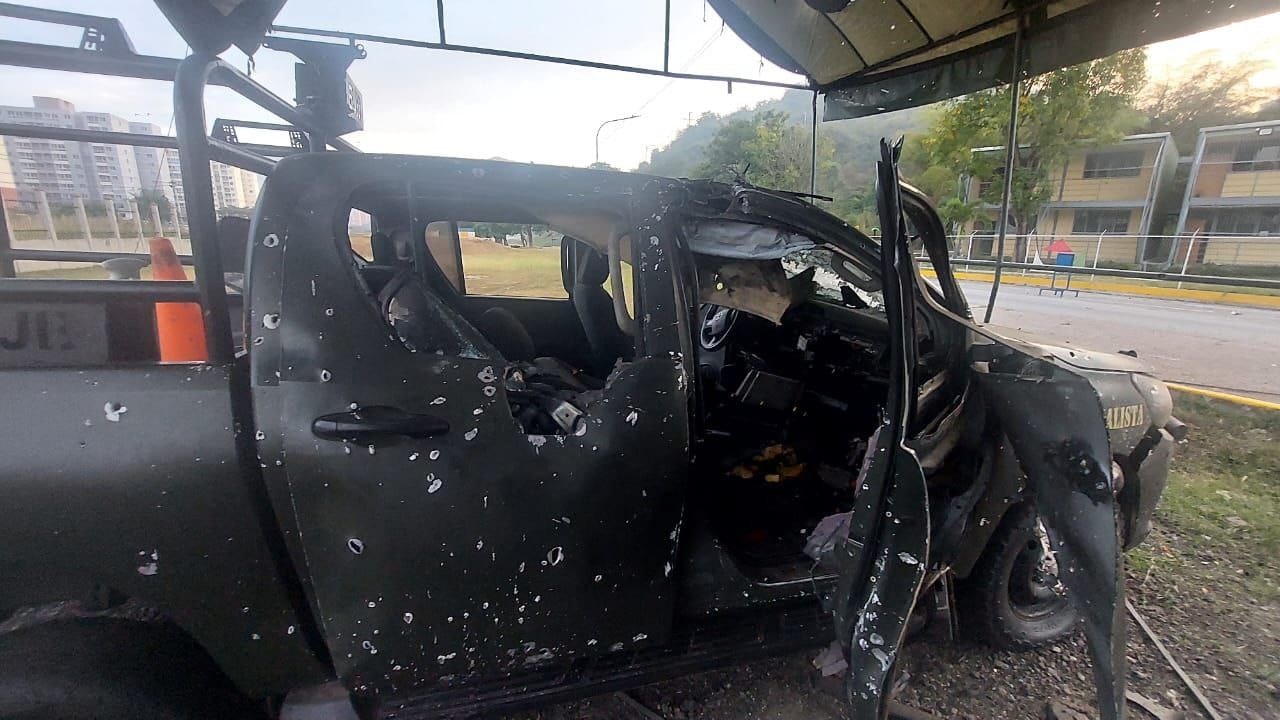 Fotos mostram destruição na base militar de La Carlota e no Forte Tiuna, em Caracas, após ataques dos EUA em 3 de janeiro— Foto: Reprodução