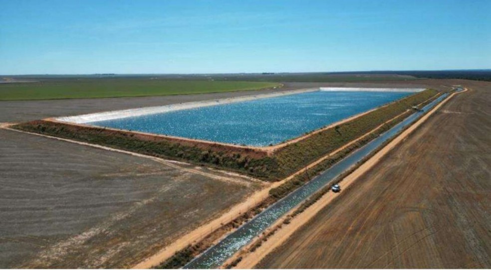 Irrigation pivots near the edge of the Grande Sertão Veredas National Park — Photo: Disclosure / ICMbio