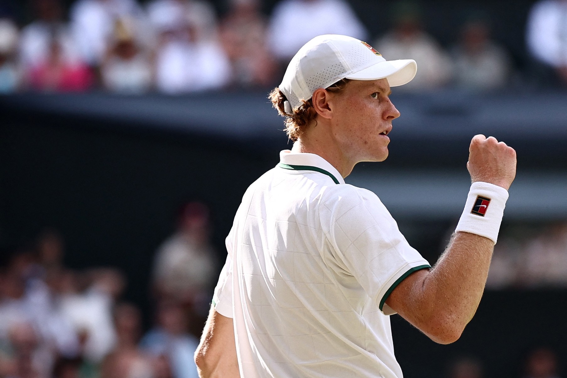 Sinnner supera Djokovic e chega à decisão de Wimbledon pela segunda vez