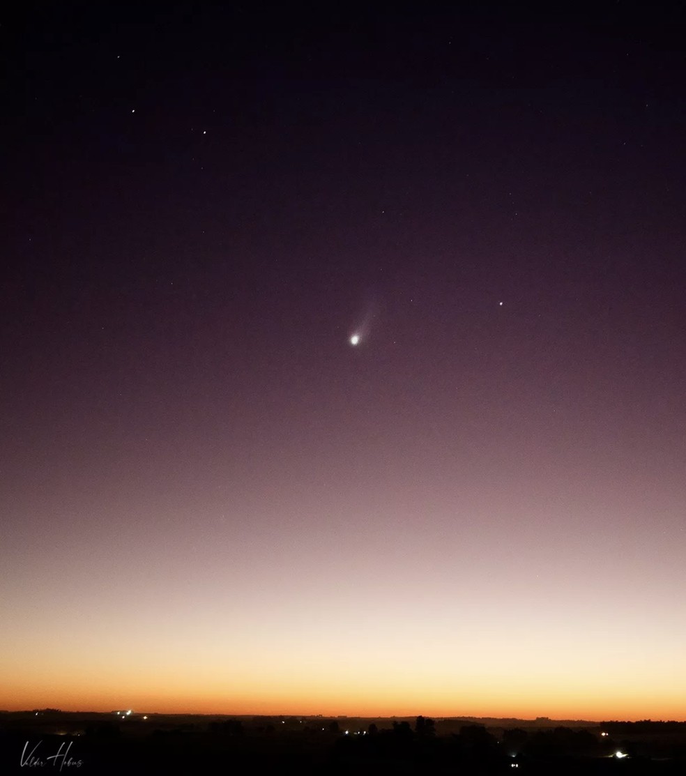 'Cometa do Diabo' registrado no Rio Grande do Sul — Foto: Divulgação/MetSul Meteorologia/Valdir Hobus