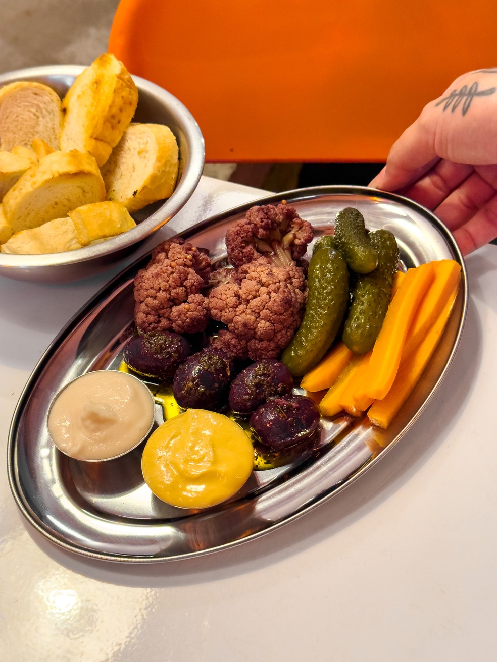 TiTiTi tem proposta de boteco vegano, com releitura de petiscos — Foto: Divulgação/Ocaso Estúdio