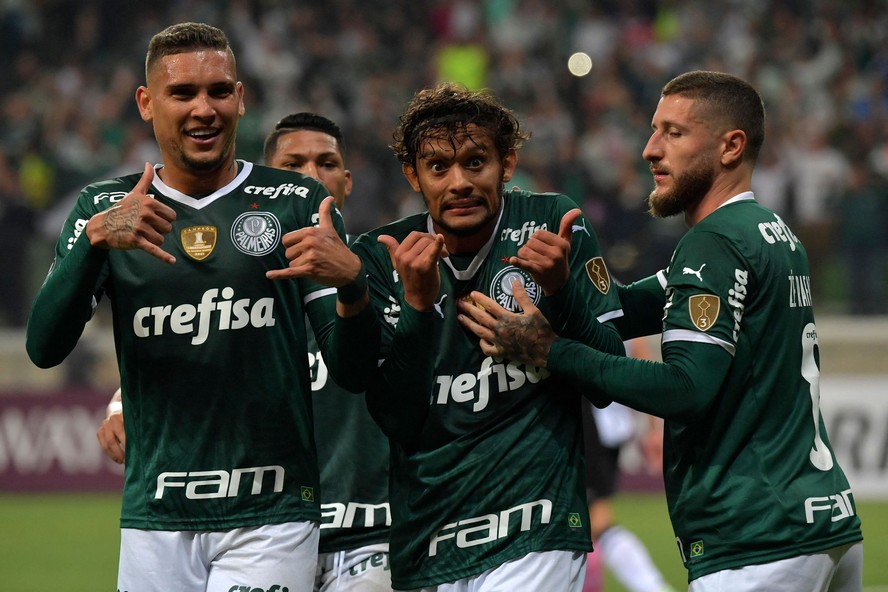 Colunistas debatem se protagonismo recente do Palmeiras torna o clube favorito ao título da Série A