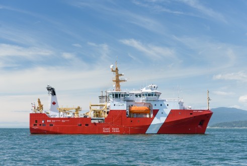 Navio John Cabot tem capacidades de sonar com varredura lateral para capturar imagens — Foto: Governo do Canadá